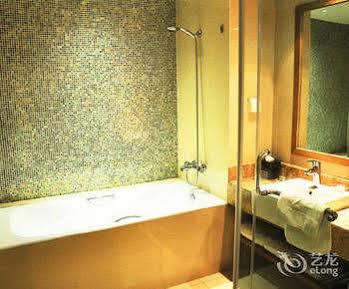 Heyi Hotel Hefei Changjiang Middle Road Kültér fotó