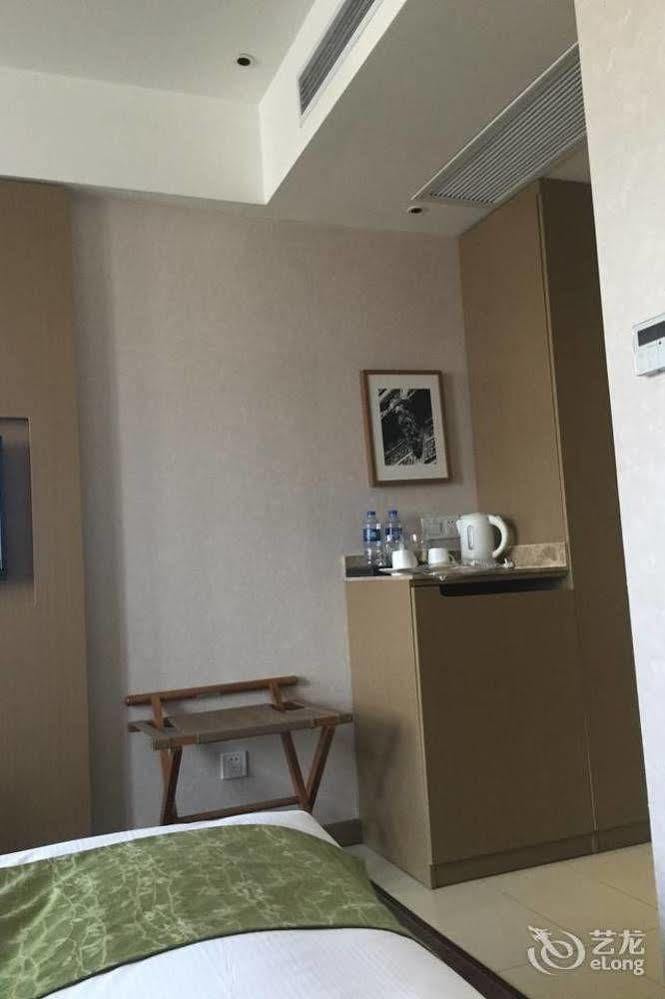 Heyi Hotel Hefei Changjiang Middle Road Kültér fotó